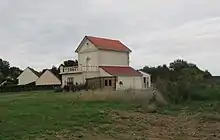 La gare de la bifurcation de Francilly devenue une habitation.