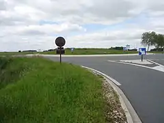 L'emplacement de la halte de Rubelles - Voisenon, aujourd'hui un rond-point