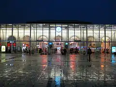 La gare nord de nuit.