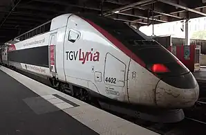 La rame 4402 en livrée Lyria, en gare de Cannes, en mai 2016.