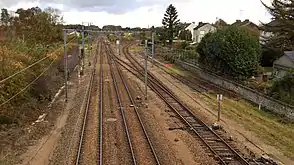 L'avant gare côté Amiens.À droite, se détache la voie unique vers Le Tréport - Mers.