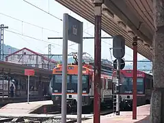 Vue d’une gare ferroviaire.