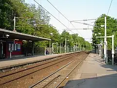 Quais en direction de Paris.