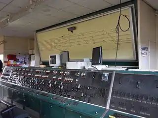 Un poste à leviers d'itinéraires identique à celui en place à Mâcon.Ici, l'ancien poste 2 de Dijon-Ville.