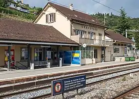 Le bâtiment voyageurs de la gare de Grandvaux.