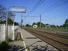 Panneau indiquant le nom de la gare.