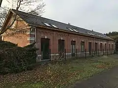 Ancien bâtiment côté voies.