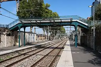 Quais et passerelle.