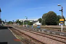 Vue sur les voies et quais de la gare