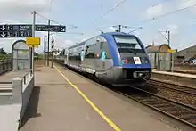 Autorail X 73500 assurant un TER Rouen – Le Havre.