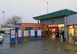 Nouveau bâtiment voyageurs de la gare de Persan - Beaumont.