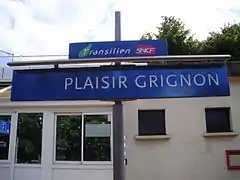 Panneau indiquant le nom de la gare.