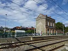 Ancien bâtiment. L'aile démolie se trouvait sur la gauche.