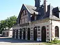 Le bâtiment vu du côté de l'ancien quai.