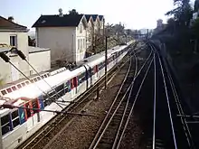 Vue en direction de la gare du Val d'Or.