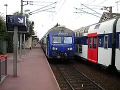 Trains en gare, constitués de VB 2N.