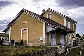 Arrière du bâtiment voyageurs.