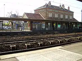 Le bâtiment de la gare.