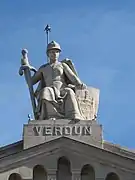 Statue Verdun, gare de l'Est (Paris).