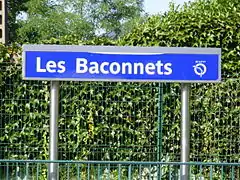 Panneau de la gare des Baconnets.