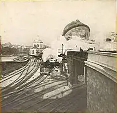 Le Globe depuis la gare du Champ de Mars (1900).