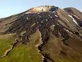Flanc gauche du volcan Gareloi en 2003.