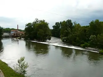 La Garonne à Saint-Martory. Prise d'eau du canal de Saint-Martory.