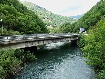 Le Pont du Roi, frontière avec la France.