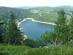 Vue sur le lac Blanc à proximité de la crête du gazon du Faing.