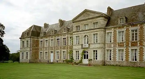 La façade arrière.