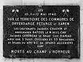 Plaque sur l'église de Lasauvage en mémoire des 59 spahis tués les 10, 11 et 12 mai à Differdange, Pétange et Sanem.
