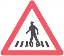 Le signal passage pour piéton (1.22) annonce les passages (art. 77) que le conducteur ne peut pas apercevoir à temps (p. ex. à cause d’un virage ou d’un dos d’âne) ou les passages se trouvant sur des routes à trafic dense et rapide (p. ex. au delà des intersections situées hors des localités).