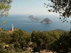 Cap de Gelidonya près de Finike est le site de l'épave d'un navire marchand phénicien d'environ 1200 av. J.-C.