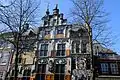 Façade de la maison communale de Delft de style gothique tardif (XVIe siècle, Hollande-Méridionale, Pays-Bas).