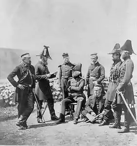 Le général Brown et son état-major en Crimée, tirage au collodion humide, Roger Fenton (1855)