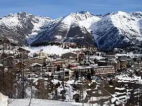 Vue aérienne de la station.