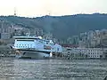 Navire La Superba de la compagnie Grandi Navi Veloci au départ de la Station Maritime.