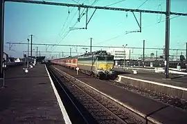 Train à quai (1982).