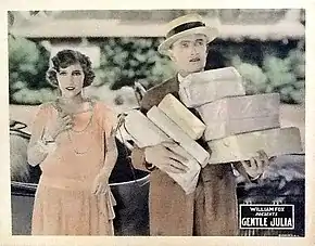 Description de l'image Gentle Julia lobby card.jpg.