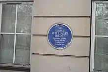 Plaque commémorative de George Williams à Russell Square.