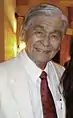 George Ariyoshi, premier Asio-Américain à être gouverneur (Hawaï, 1973-1986).