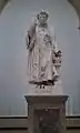La statue de Georges Cuvier, au milieu de la nef centrale de la Galerie