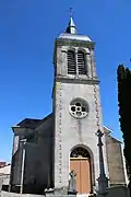 La façade de l'église.