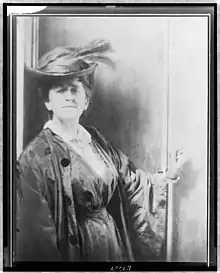 Adolf de Meyer : Portrait de la photographe américaine Gertrude Käsebier (vers 1900)