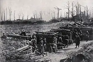 La batterie prussienne no 8 Kronprinz formée avec des canons pris aux troupes françaises et qui sont dirigés sur Paris