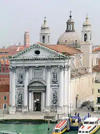 Façade sur le canal de la Giudecca