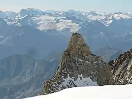 Le glacier du Ruitor vu depuis le mont Blanc du Tacul.