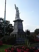 Le monument aux morts.