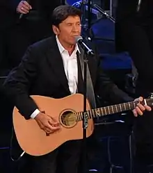 Description de l'image Gianni Morandi @ Wind Music Awards 2016 11 (cropped) (cropped).jpg.