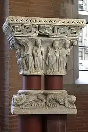 Chapiteau roman, Les Vierges sages et les vierges folles (Gilabertus de Toulouse, Musée des Augustins, 1120-1140).